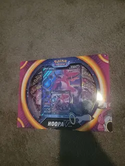 Pokemon TCG Hoopa v Box New Sealed, Evolving Skies Fusion Strike - Image 1