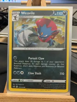 Pokemon - Weavile Holo - SWSH246 - Black Star Promo Card - Image 1