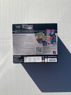 Pokemon TCG Sword & Shield Box, Elite Trainer Box 8 packs - 80 trading card 820650808944 - Image 2