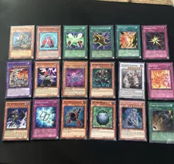 Vintage Yugioh Lot 450 Cards Blue Eyes White Dragon Dark Magician Holos And Bulk - Image 2