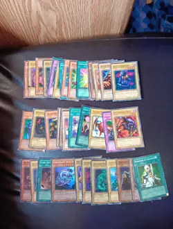 Vtg Yugioh Cards. Lot Of 39 Vtg 90's Konami Yugioh Cards - Image 1