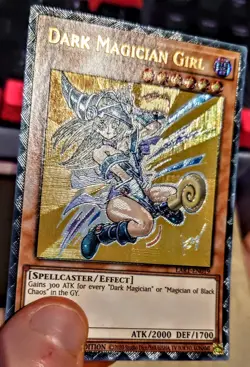 Yu-Gi-Oh! Ultimate Rare Style Dark Magician Girl - Image 3
