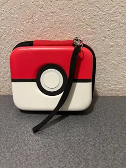 Pokemon Trading Card Game Deck Box Pokeball Deck Box Pre-Owned Good Condition - Image 1