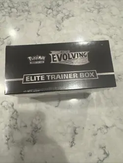 Pokemon Sword & Shield Evolving Skies Elite Trainer Box Sealed & Free Shipping - Image 4