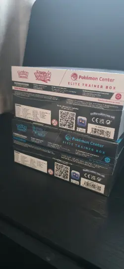 Pokemon Centre Exclusive - Black Bolt and White Flare ETB New and Sealed - Image 4
