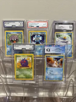 5x Vintage Graded Pokemon Lot - Including 2000 Poliwrath Holo PSA 8 - Image 1