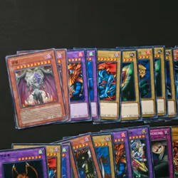 c.a. 40x Yugioh! - Karten Sammlung gemischt div. Cards JAP YGO /AE - Image 3
