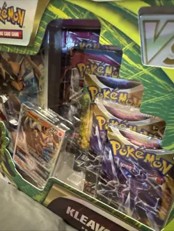 Pokemon TCG - Kleavor VSTAR Premium Collection with Fusion , Astral Radiance, 820650851254 - Image 4