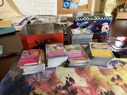Approx 1,700 Bulk Pokemon Cards Lot, 3 binders, 8 dividers & 1 Poster - Image 3