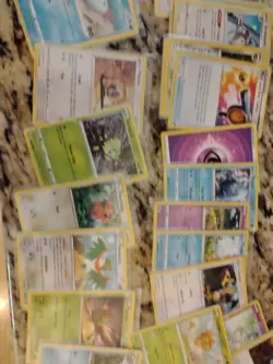 119 Card+Chip Pokemon Lot 2021-2023 Holo & Base Cards *NO RESERVE,Start @ 99¢* - Image 5