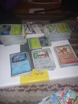 ⭐ Pokemon Mystery Pack ⭐ 60 Card Lot! 10 FOILED Cards AND GOODIES Per Pack🔥 - Image 4