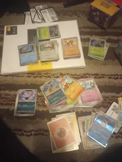 ⭐ Pokemon Mystery Pack ⭐ 60 Card Lot! 10 FOILED Cards AND GOODIES Per Pack🔥 - Image 5
