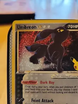 Pokemon TCG: Umbreon Gold Star 17/17 Celebrations 25th Anniversary NM - Image 3