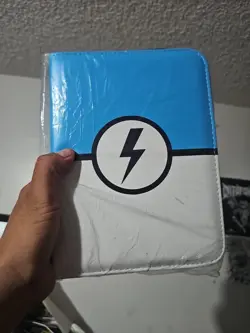 POKEMON beginner-size 3 ring Binder 400 Pocket Top Loader Card NWT #003 - Image 1