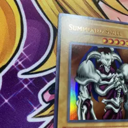 Yugioh! Summoned Skull MRD-003 Ultra Rare Unlimited (2010-17 Print) NM - Image 2