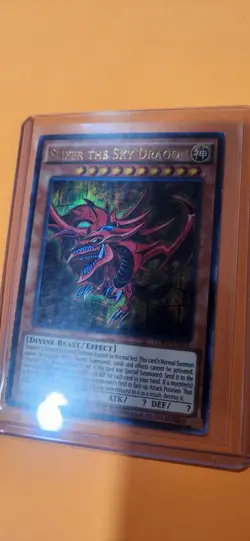 Yu-Gi-Oh! Slifer the Sky Dragon LIMITED Edition HOLO GOLD TEXT LDK2-ENS01 - Image 1