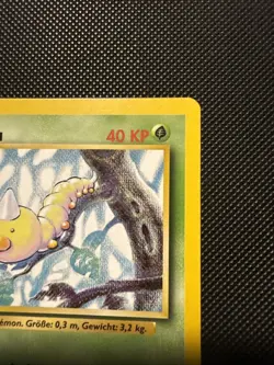 1st Edition Weedle (Hornliu) 69/102 - German Base Set Pokemon Card - Image 3