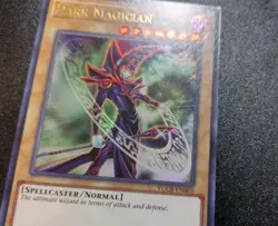 Dark Magician YUCB-EN001 Ultra Rare Limited Edition Yugioh Card LP - Image 2