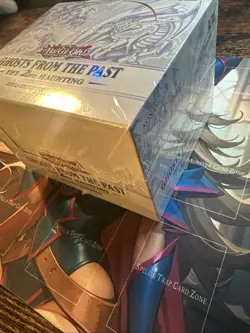 Yu-Gi-Oh! TCG Vision Hero Ghosts From the Past: The 2nd Haunting - Image 3