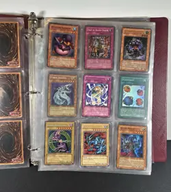YuGiOh Huge Card Lot Approx 800 Cards Mix Lot - Image 4