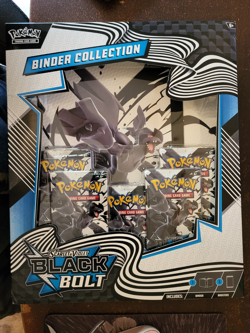 Pokemon TCG: SEALED Scarlet Violet Black Bolt Binder Collection - Image 1