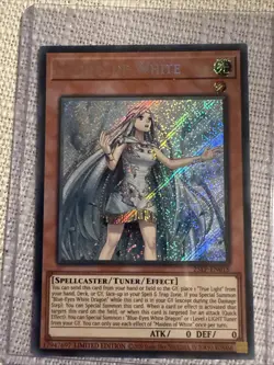 Maiden of White SDWD-EN041 Quarter Century Secret Rare YUGIOH - Image 3