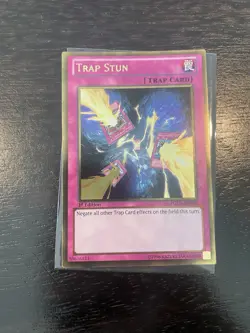 Trap Stun Gold Rare 1st Edition PGLD-EN090 NM YUGIOH - Image 1