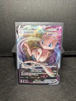 Pokemon TCG Mew VMAX Fusion Strike 114/264 Holo Ultra Rare - Image 1