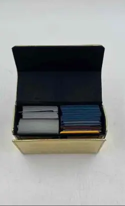 Magic The Gathering Gold Flip Deck Box And Trading Cards Mixed Lot - Image 2