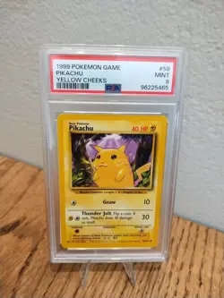 Pokemon Pikachu Yellow Cheeks base set - Image 1
