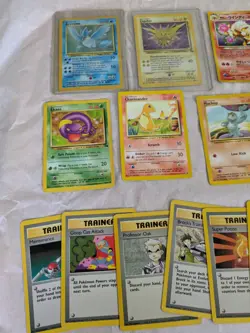 Unknown Lot Of Pokemon Base Set Cards W/ Holos - Image 2