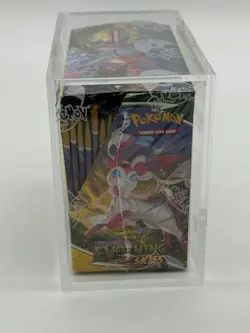 Pokemon TCG SWSH Evolving Skies Booster Box SEALED - Image 4