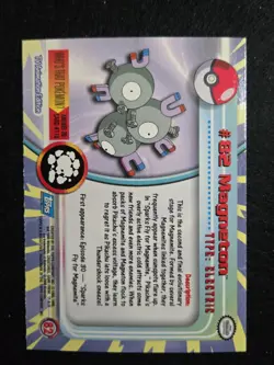 2000 Topps Pokemon TV #82 Magneton - Rainbow Foil - Blue Label - MP - Image 2