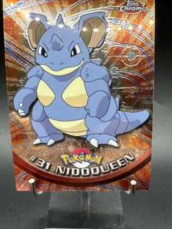 Pokemon Topps Chrome Series 1 Nidoqueen # 31 - Image 3