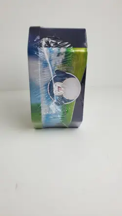 Pokemon Trading Card Game: Pokemon GO Tins Pikachu - Image 5