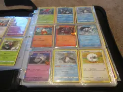Pokemon card collection lot binder - 950 Cards Halos/Commons - Image 4