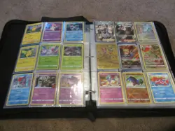 Pokemon card collection lot binder - 950 Cards Halos/Commons - Image 5