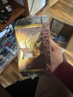 Pokemon TCG : Hidden Fates Tin - CHARIZARD GX - BRAND NEW - FACTORY SEALED 820650804816 - Image 2