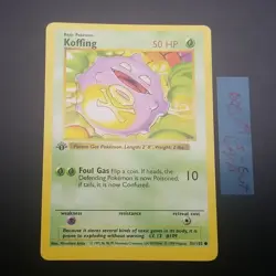 MIS-CUT Koffing 51/102 - 1ST EDITION Shadowless - Base Set - Pokemon Card - LP/P - Image 1