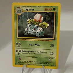 Shadowless Ivysaur 30/102 Uncommon Base Set Pokemon Card - Image 1
