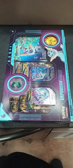 Pokemon TCG: VAPOREON VMAX Premium Collection 2021 Sword & Shield*FACTORY SEALED - Image 4