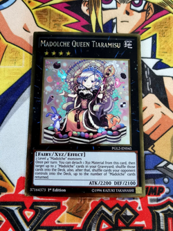 Madolche Queen Tiaramisu pgl2-en045 1st Edition (LP) Gold Rare Yu-Gi-Oh! - Image 1
