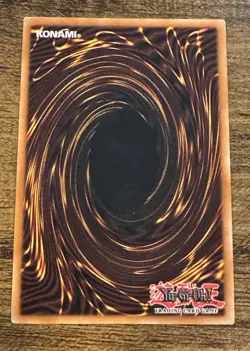 1996 Yu-Gi-Oh! Dark Magician Holo 1st Edition SYE-001 Super Rare Unlimited - Image 2