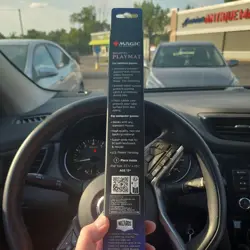 AUTHENTIC Magic The Gathering Commander Series 6 Sliver Queen Holofoil Play-mat - Image 3