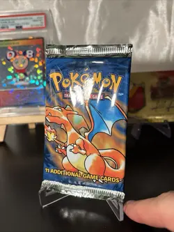 1999 Pokemon Base Set Unlimited Booster Pack BOX FRESH UNWEIGHED ZARD ART! - Image 2