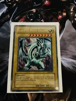 Yu-Gi-Oh Blue-Eyes White Dragon LOB-001 Ultra Rare Original - Image 1