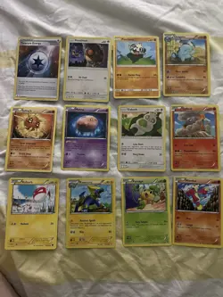 Pokemon Card Lot 636996769661 - Image 1