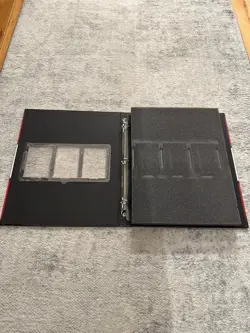 Yu-Gi-Oh Legendary Collection 2 The Duel Academy Years Binder Official Konami - Image 3