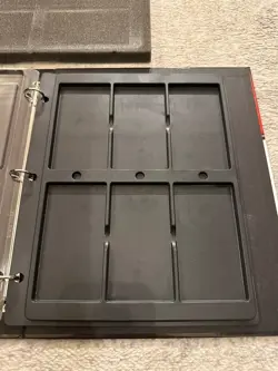 Yu-Gi-Oh Legendary Collection 2 The Duel Academy Years Binder Official Konami - Image 5