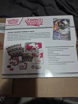 Pokemon TCG Scarlet and Violet White Flare Elite Trainer Box - Image 2